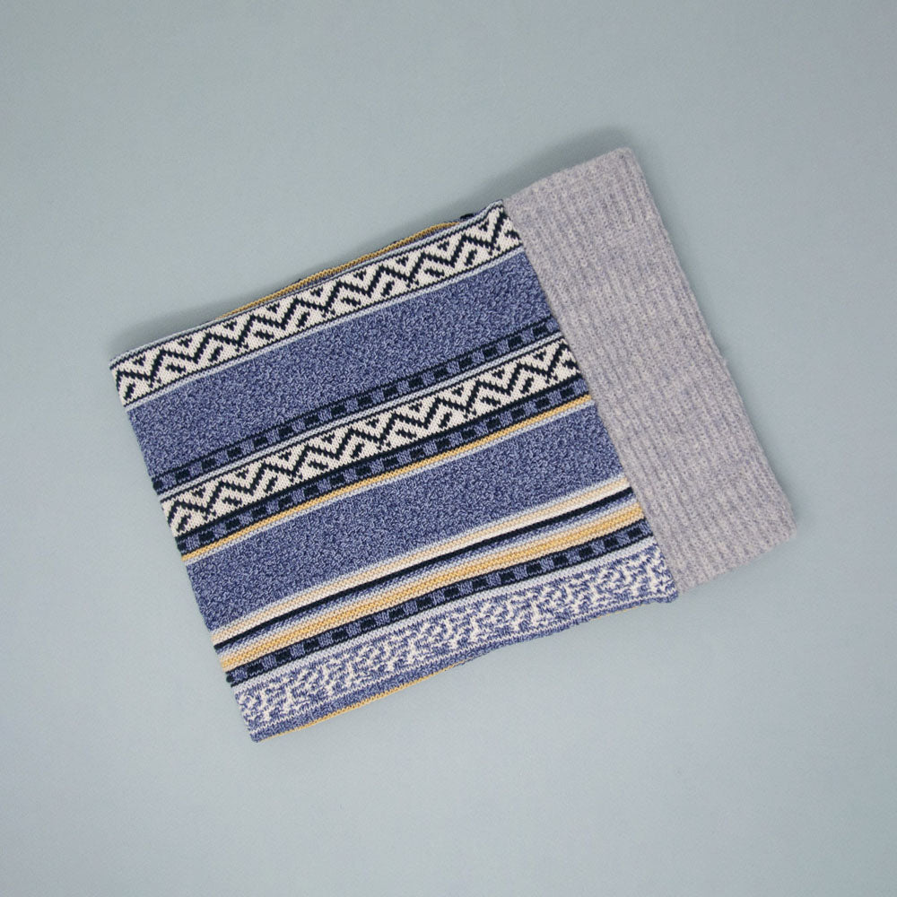 Cache-cou de tricot doublé surcyclé