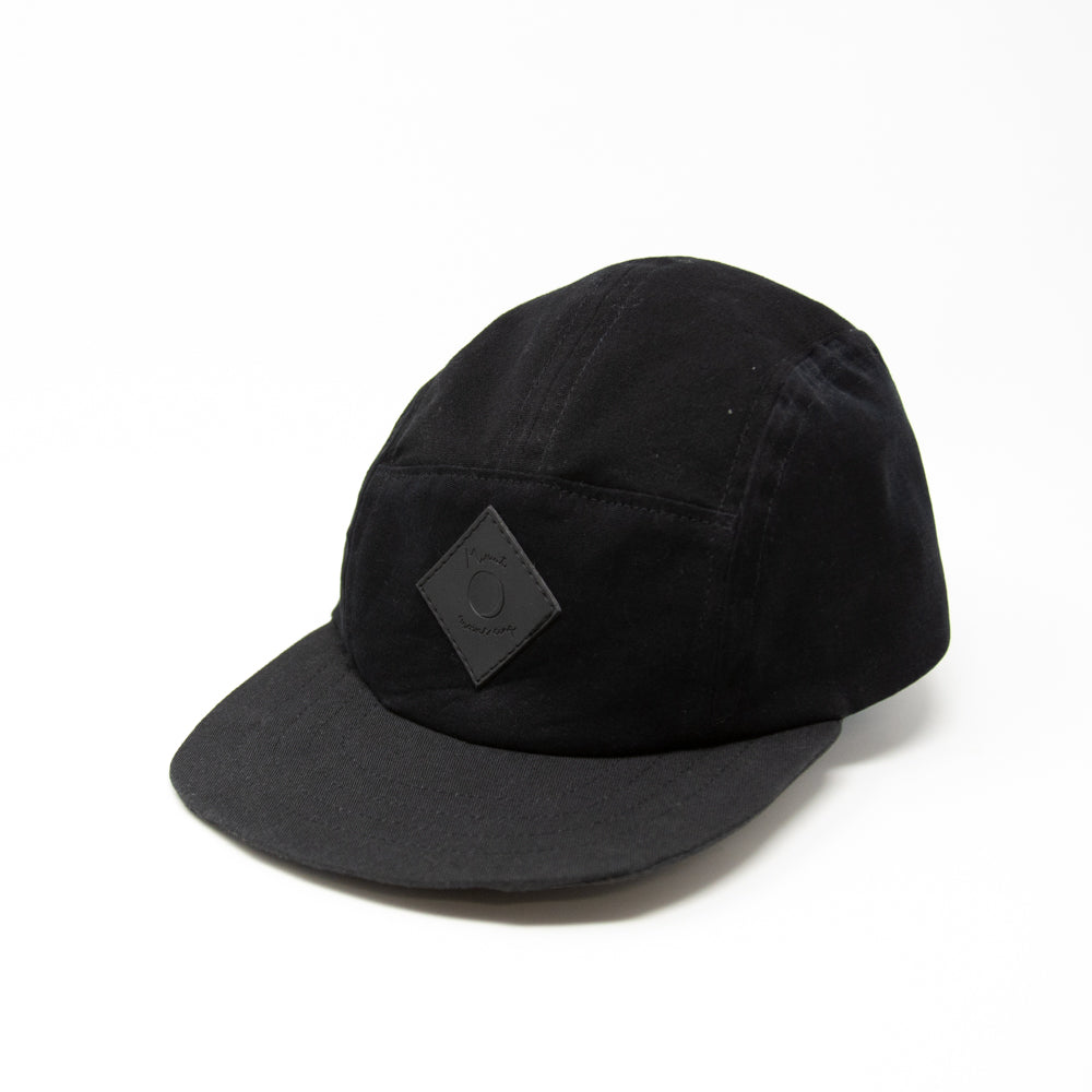 Casquette cinq panneaux surcyclée