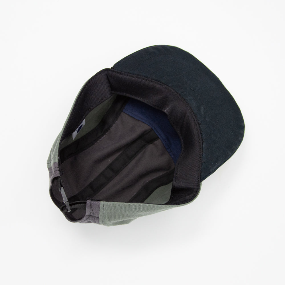 Casquette cinq panneaux surcyclée