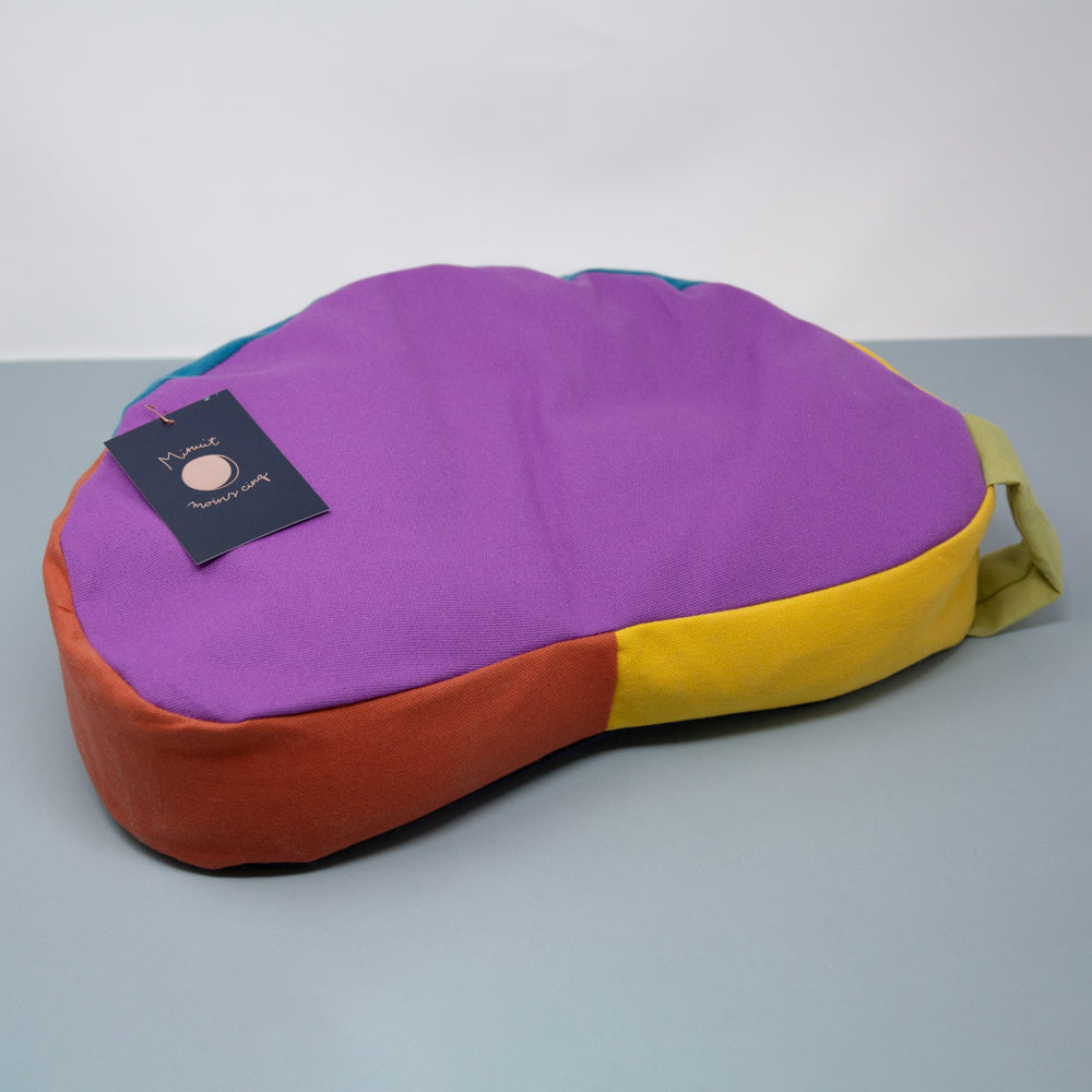 Coussin de yoga en tissu surcyclé et écales de sarrasin