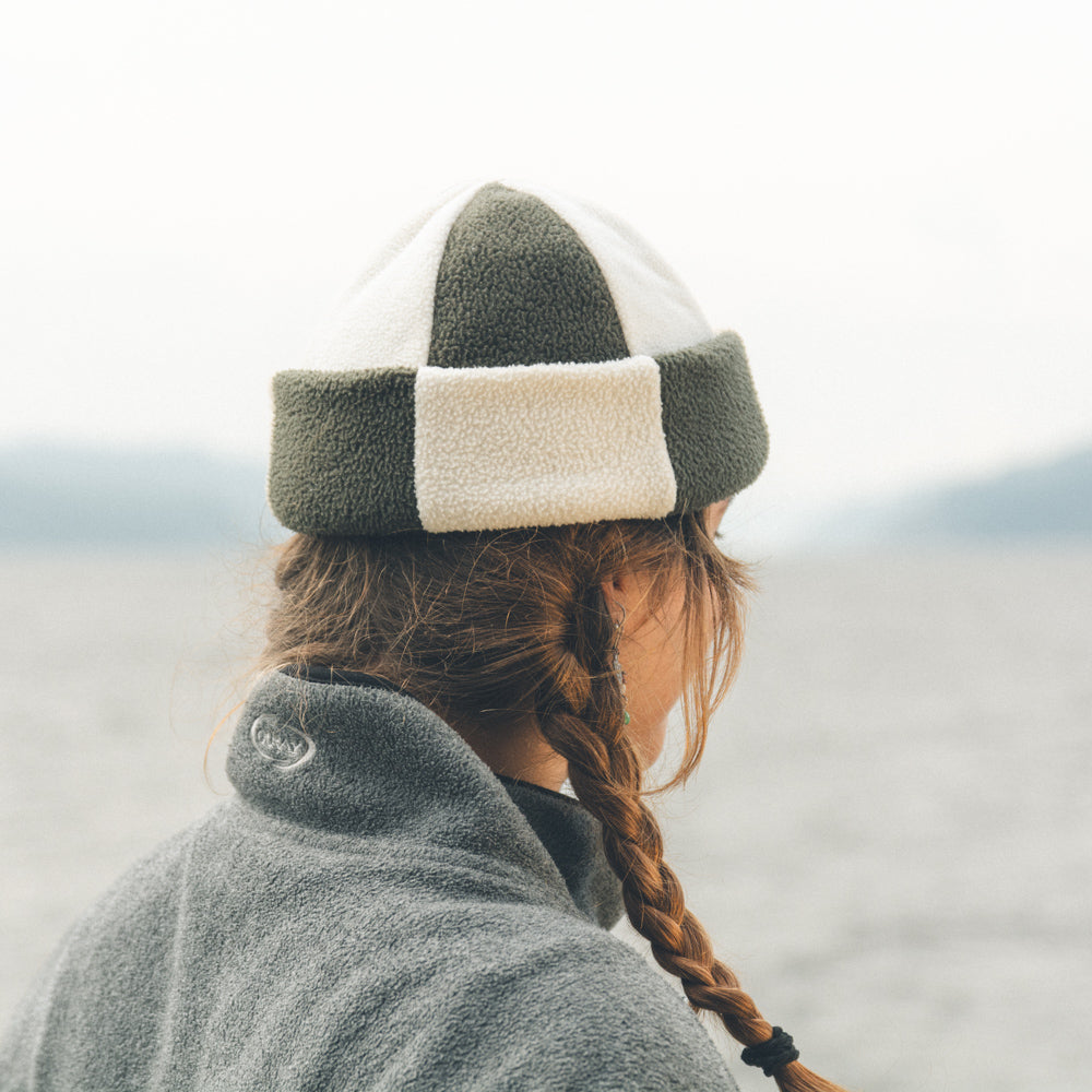 Tuque roulée en polaire surcyclée - Courte
