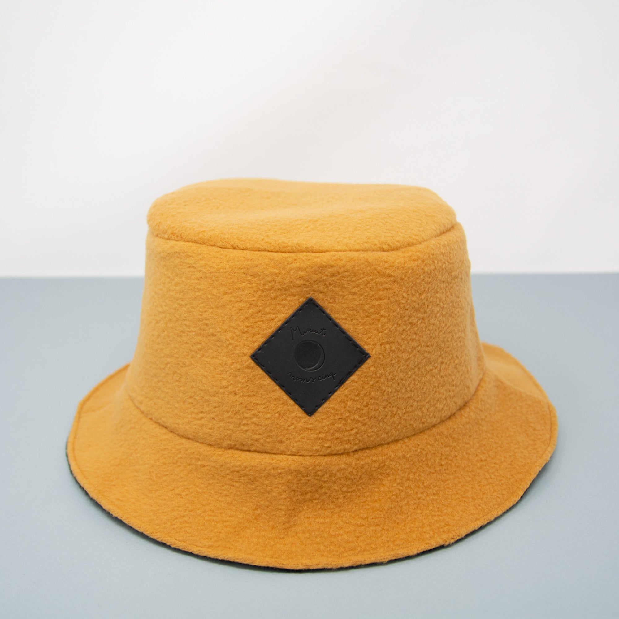 Bob le chapeau d'hiver réversible surcyclé
