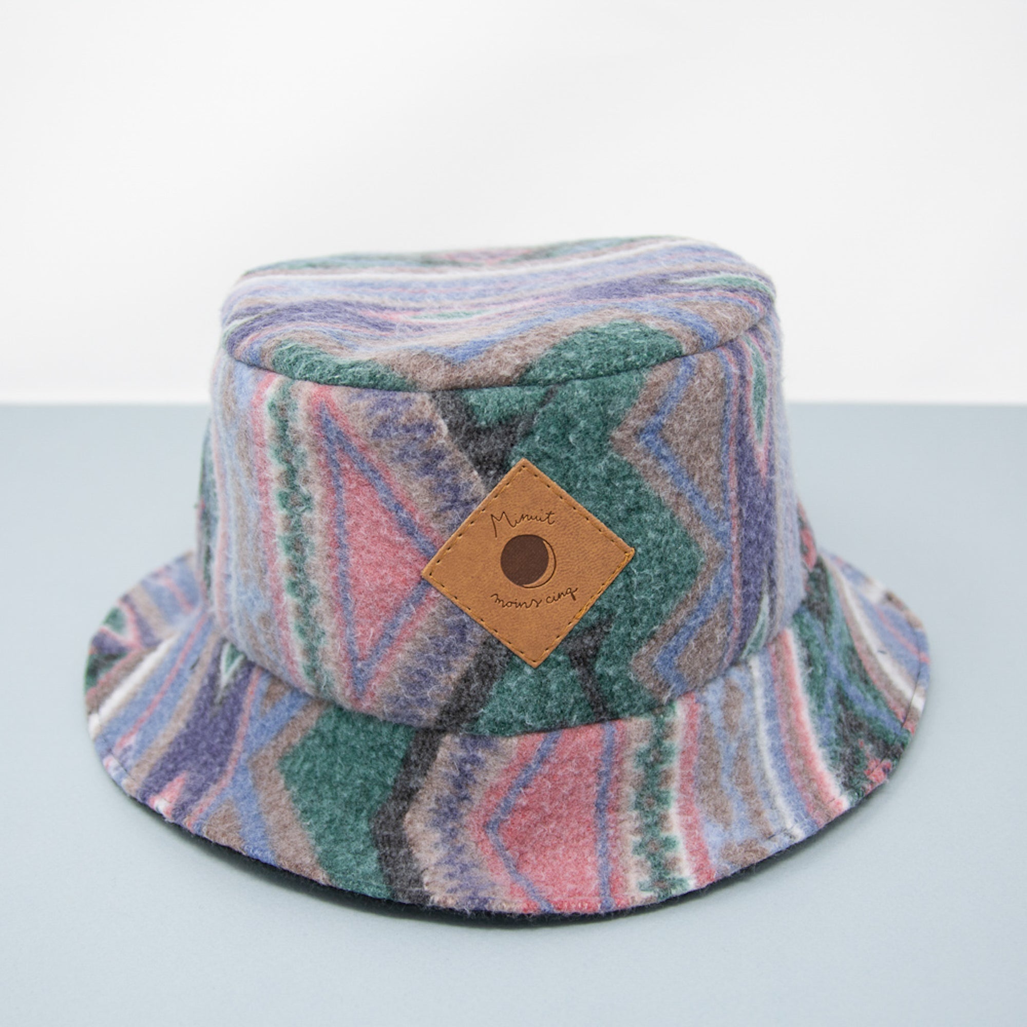 Bob le chapeau d'hiver réversible surcyclé